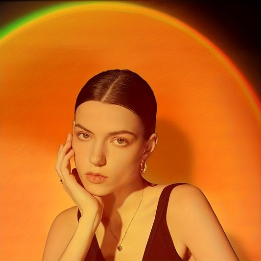 16‑Color LED Sunset Projection Lamp with Remote – 360° Adjustable Glow