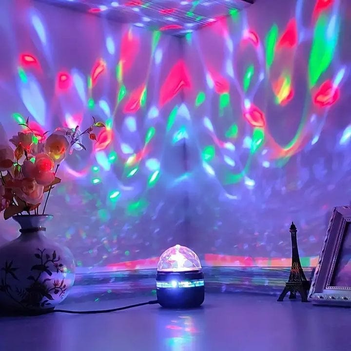 Compact star projector lamp with remote control and USB power

